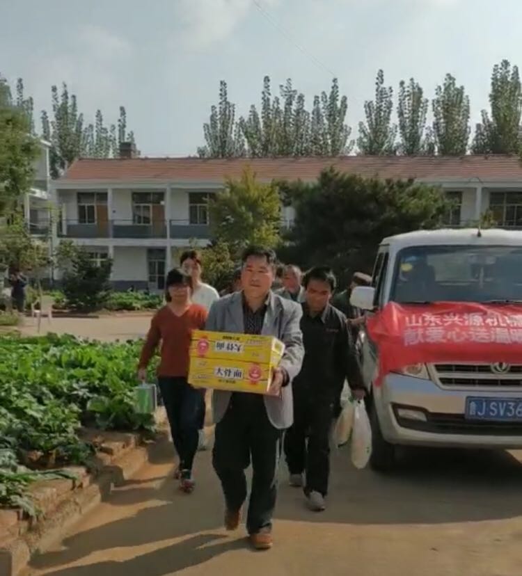 山東興源機(jī)械有限公司|起重機(jī)|行車|山東興源機(jī)械|單梁起重機(jī)|電動(dòng)葫蘆|起重配件|www.orangekids.cn|xyqzj|xyqzj.com|興源起重機(jī)|興源|起重機(jī)行車|起重設(shè)備|起重機(jī)械